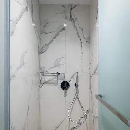 The 7 Suites, An Elegant Living In Ipsos By Konnect *