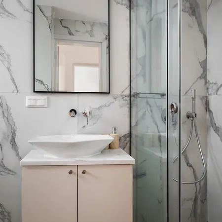 아파트 The 7 Suites, An Elegant Living In By Konnect