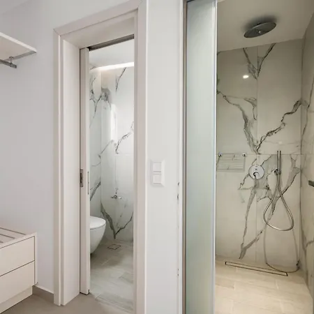 아파트 The 7 Suites, An Elegant Living In By Konnect