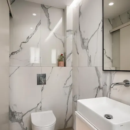 The 7 Suites, An Elegant Living In Ipsos By Konnect Apartment *