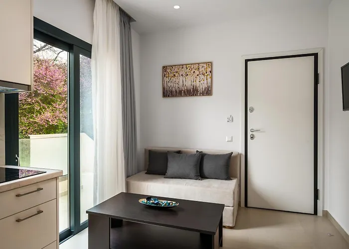 Apartment The 7 Suites, An Elegant Living In By Konnect *