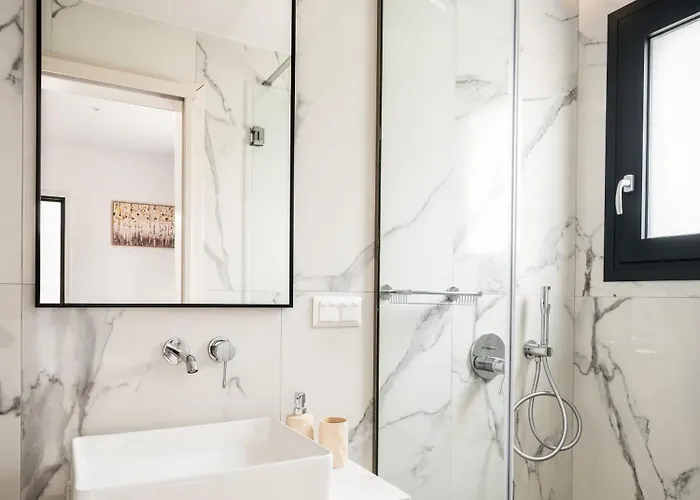 Apartment The 7 Suites, An Elegant Living In By Konnect