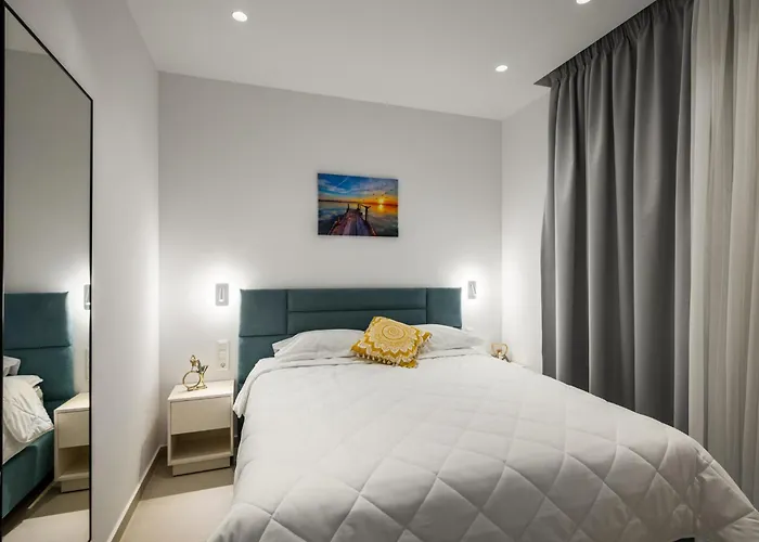 The 7 Suites, An Elegant Living In By Konnect Ýpsos