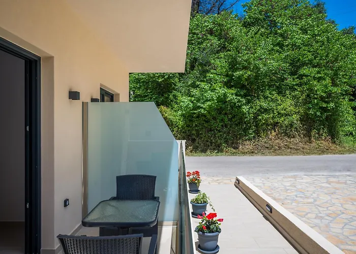 The 7 Suites, An Elegant Living In By Konnect Apartment