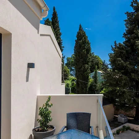 Appartement The 7 Suites, An Elegant Living In By Konnect Ýpsos